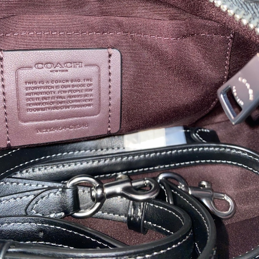 Coach NWT Black Shoulder Bag with Heart Design - Picture 12 of 12